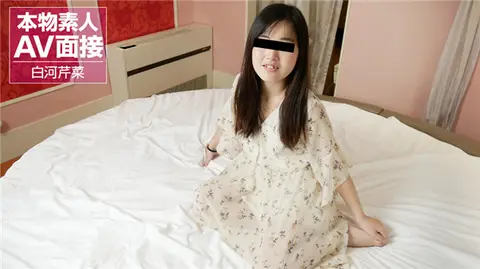 Bị lừa quay clip nóng, cô nàng lên sóng luôn