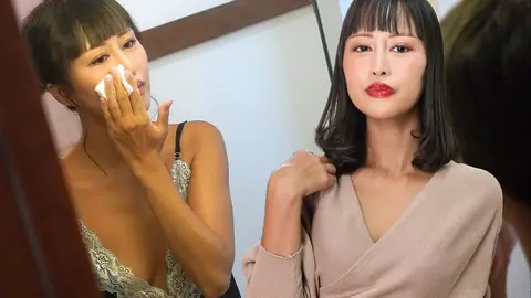 Anh thích nhìn em mặt mộc hay trang điểm