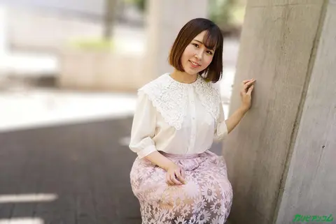 Hẹn hò cùng cô bé lồn không lông