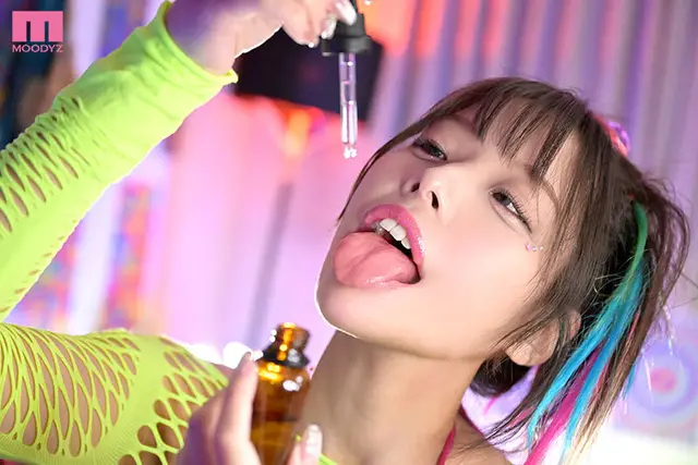 sếp nghiêm bỗng hóa bạo, đồng nghiệp chỉ biết đứng hình