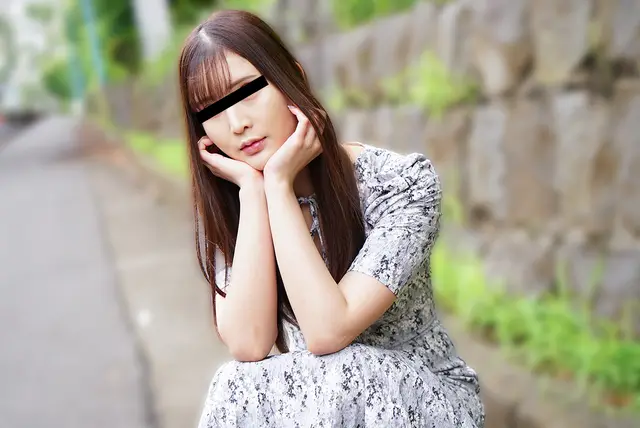 Em gái nghiệp dư với khuôn mặt ngây thơ